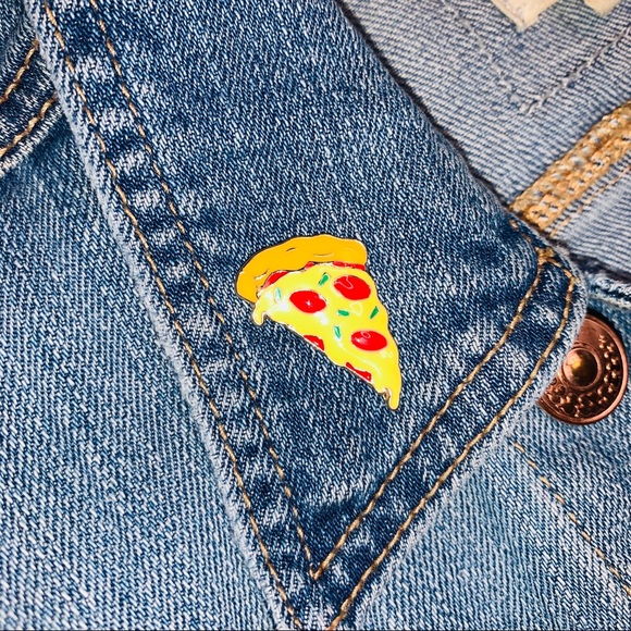 NEW Pizza slice brooch fashion pin - Picture 2 of 3